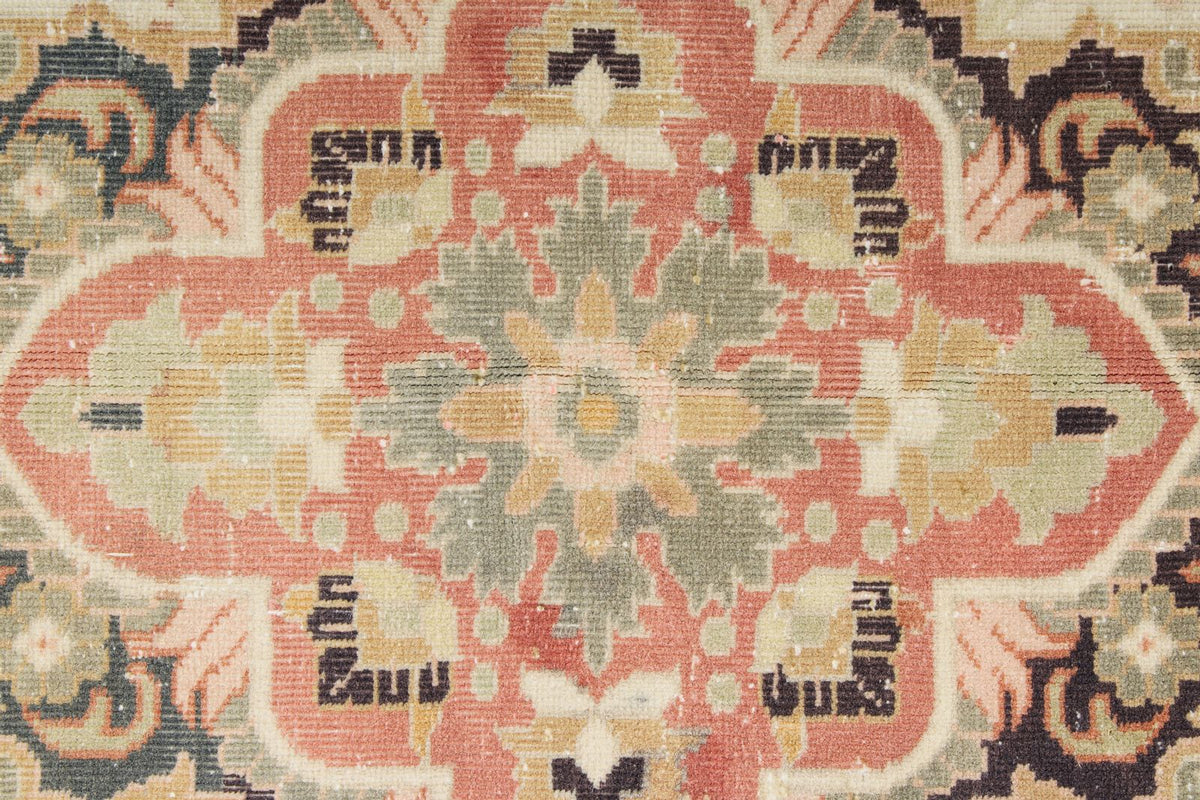 8x10 Off White and Multicolor Turkish Oushak Rug