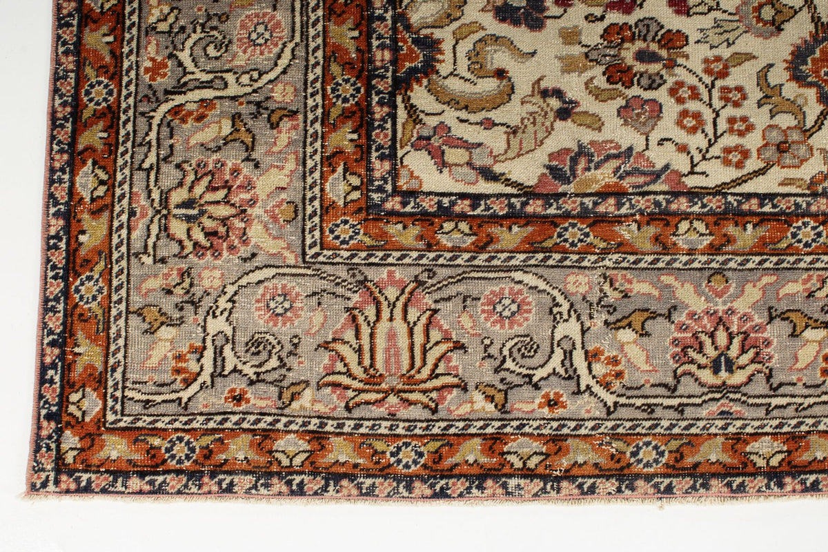7x9 Ivory and Gray Turkish Traditional Rug