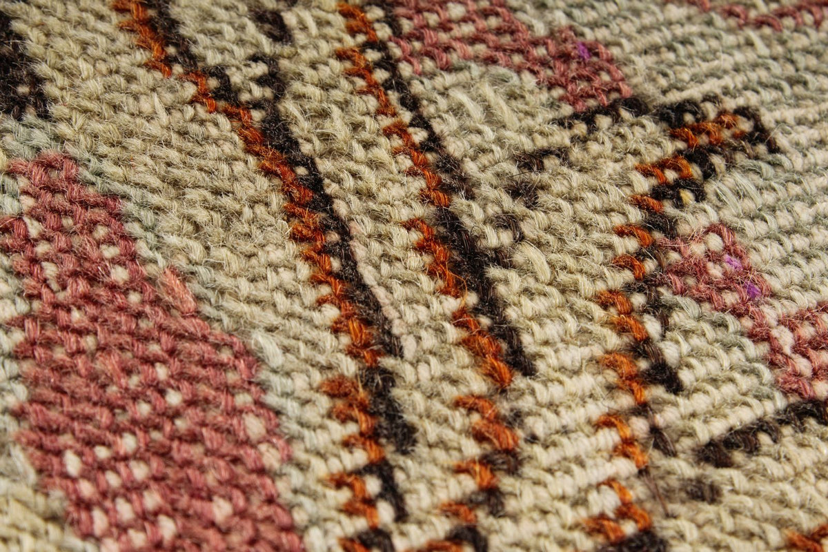 7x9 Ivory and Gray Turkish Traditional Rug