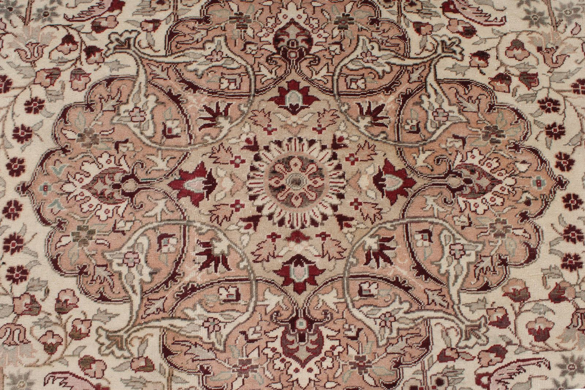 6x10 Red and Ivory Turkish Traditional Rug