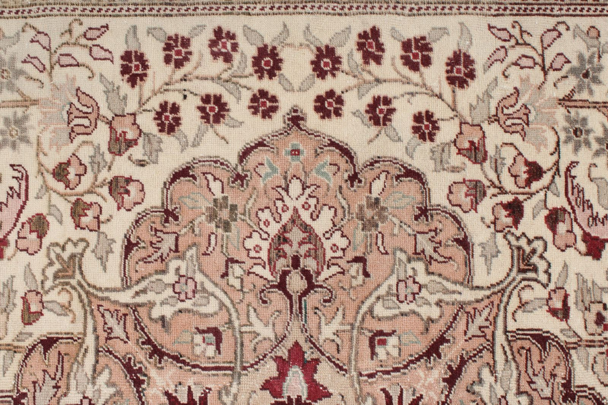 6x10 Red and Ivory Turkish Traditional Rug