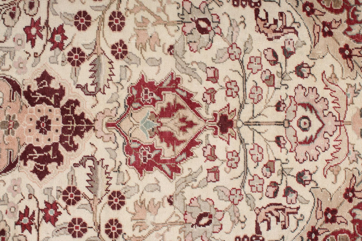 6x10 Red and Ivory Turkish Traditional Rug