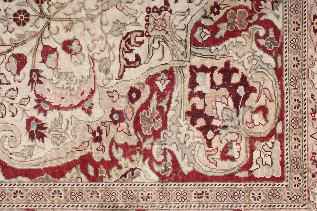 6x10 Red and Ivory Turkish Traditional Rug