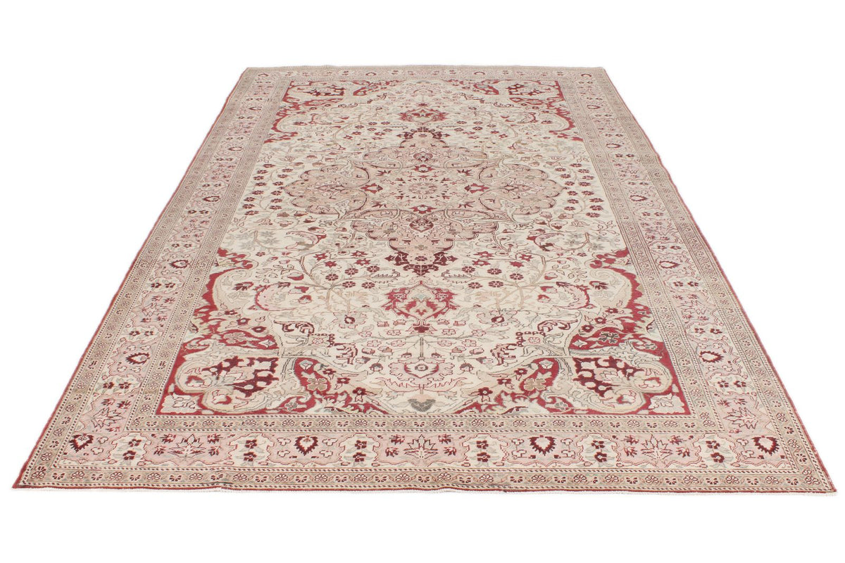 6x10 Red and Ivory Turkish Traditional Rug