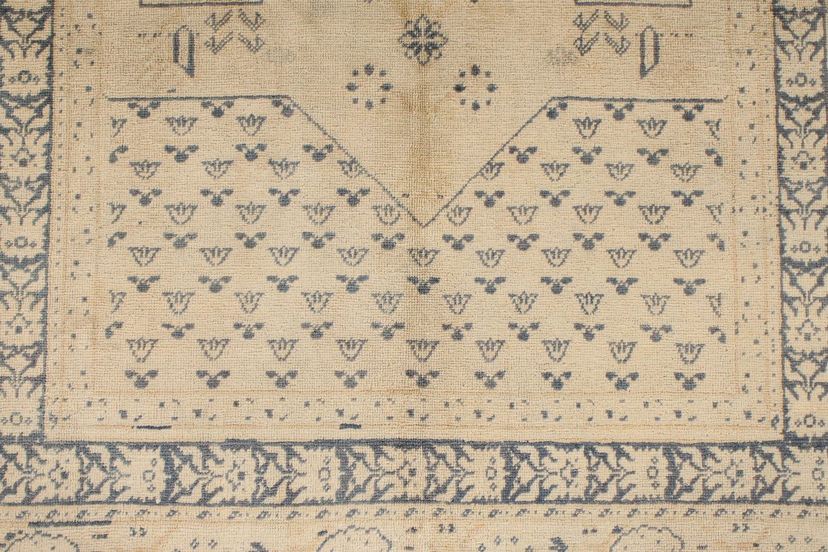 4x6 Beige and Gray Turkish Traditional Rug