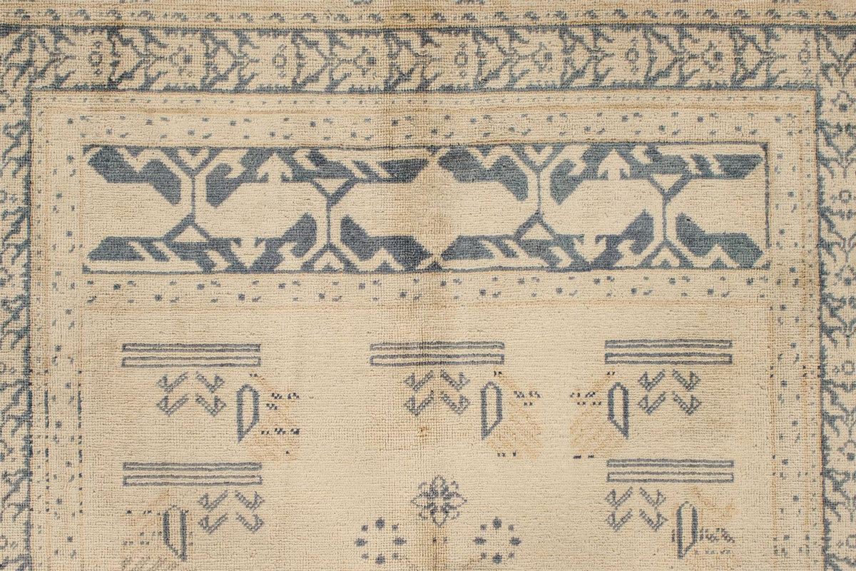 4x6 Beige and Gray Turkish Traditional Rug