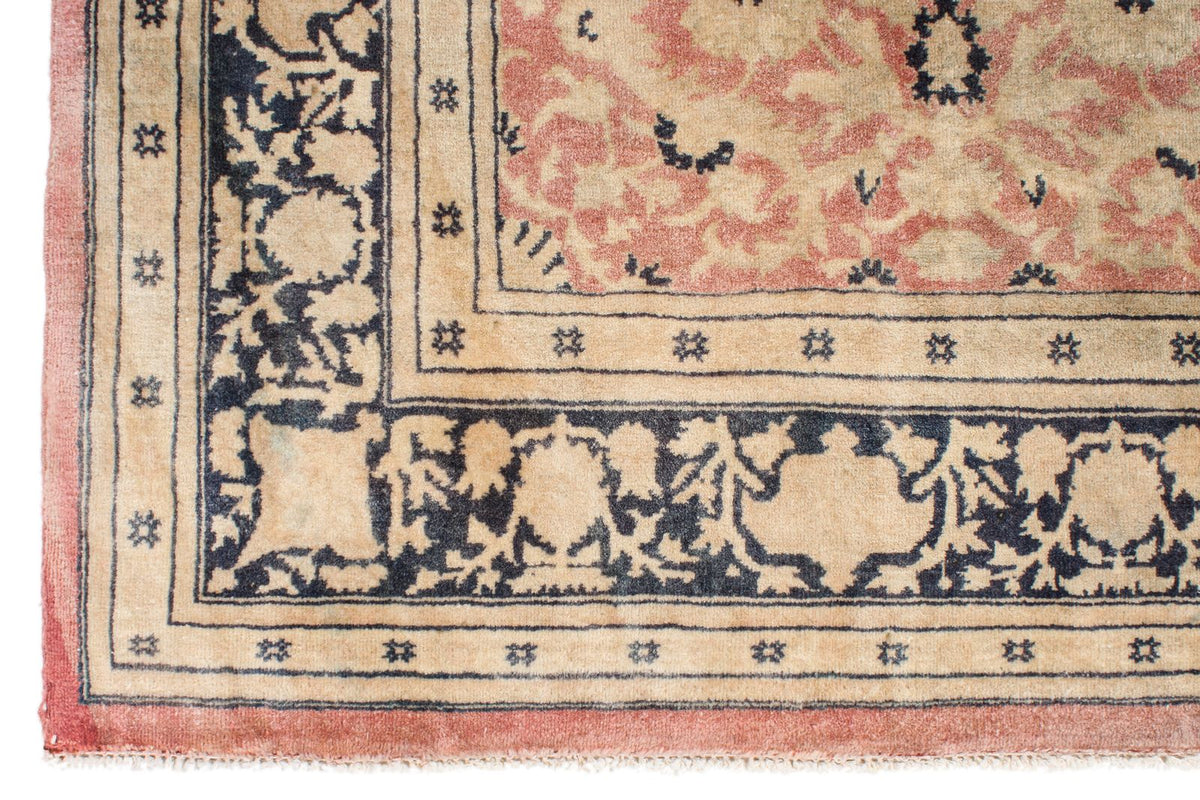 5x7 Beige and Pink Turkish Traditional Rug
