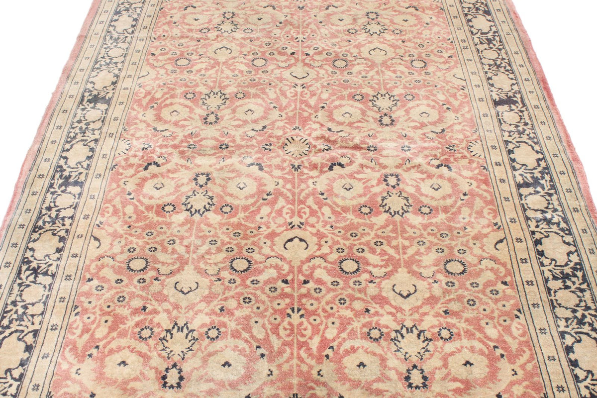 5x7 Beige and Pink Turkish Traditional Rug