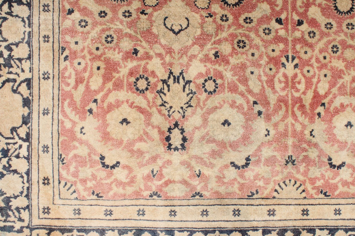5x7 Beige and Pink Turkish Traditional Rug