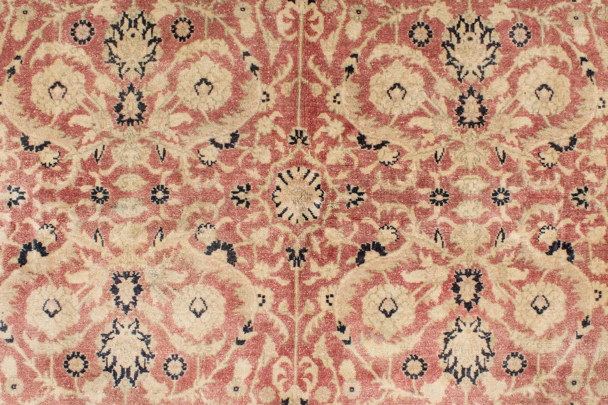 5x7 Beige and Pink Turkish Traditional Rug