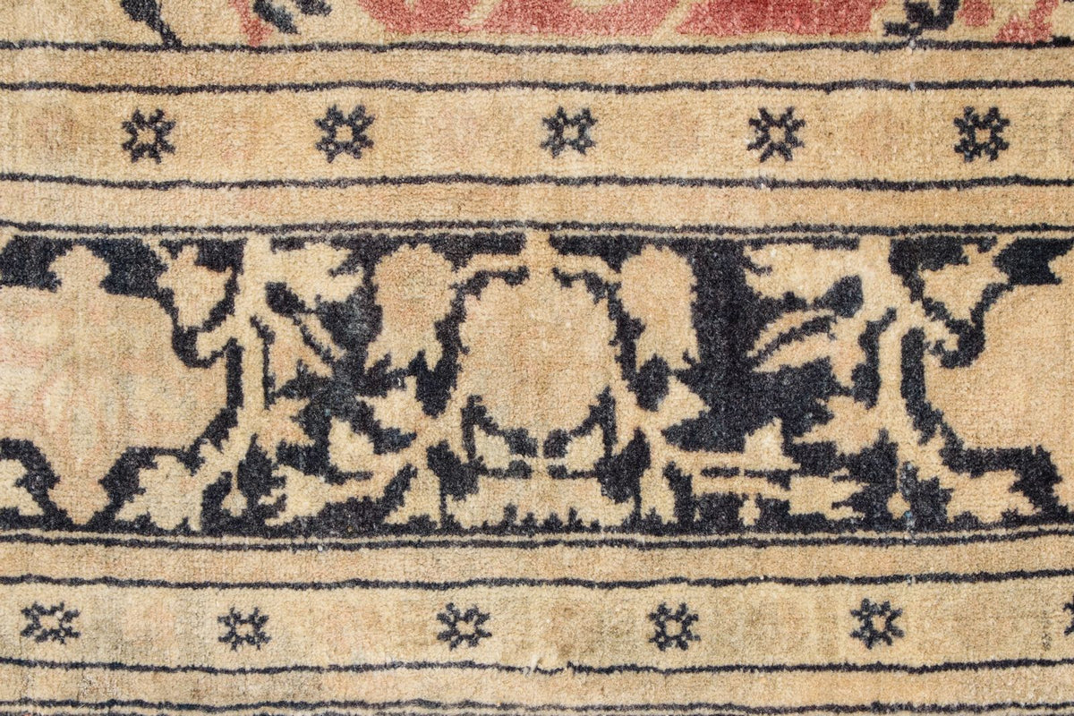 5x7 Beige and Pink Turkish Traditional Rug