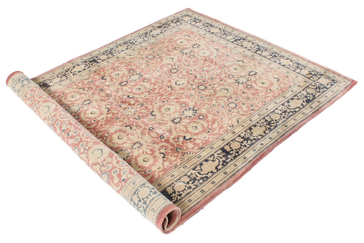 5x7 Beige and Pink Turkish Traditional Rug