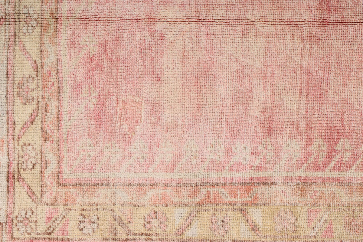 3x9 Beige and Pink Persian Saruk Runner