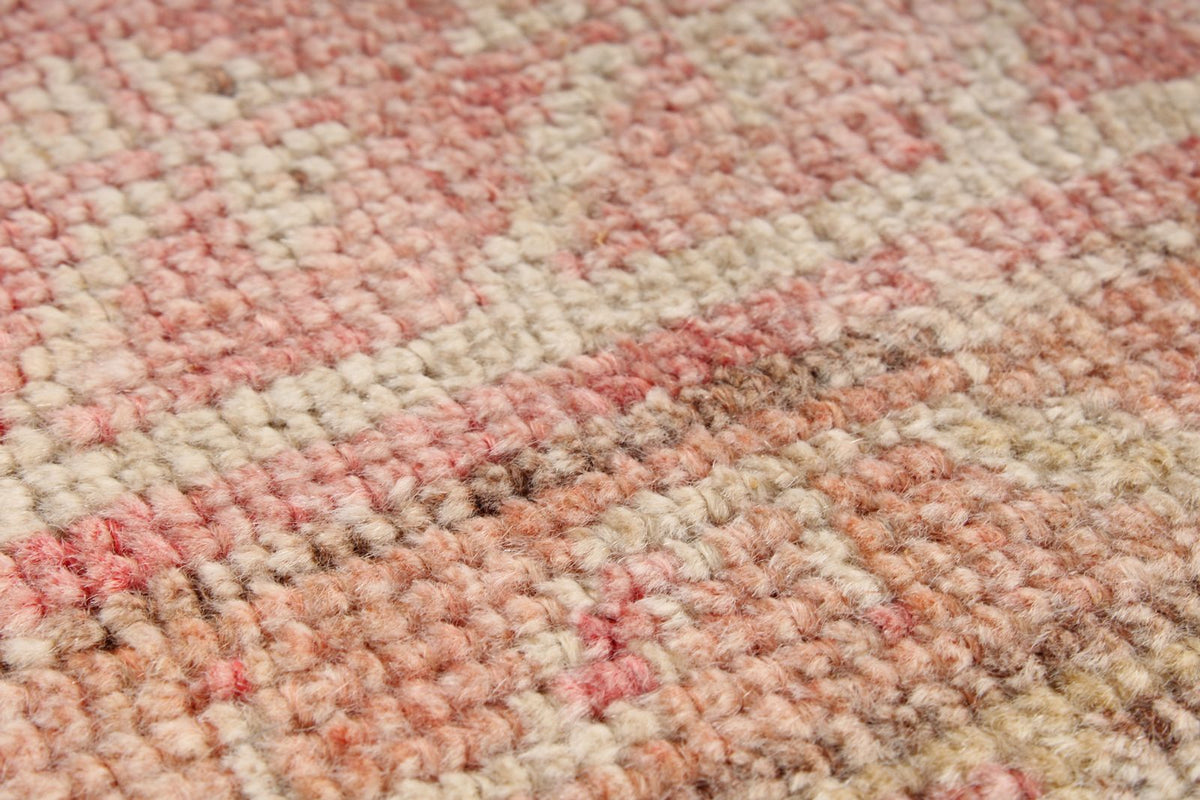 3x9 Beige and Pink Persian Saruk Runner