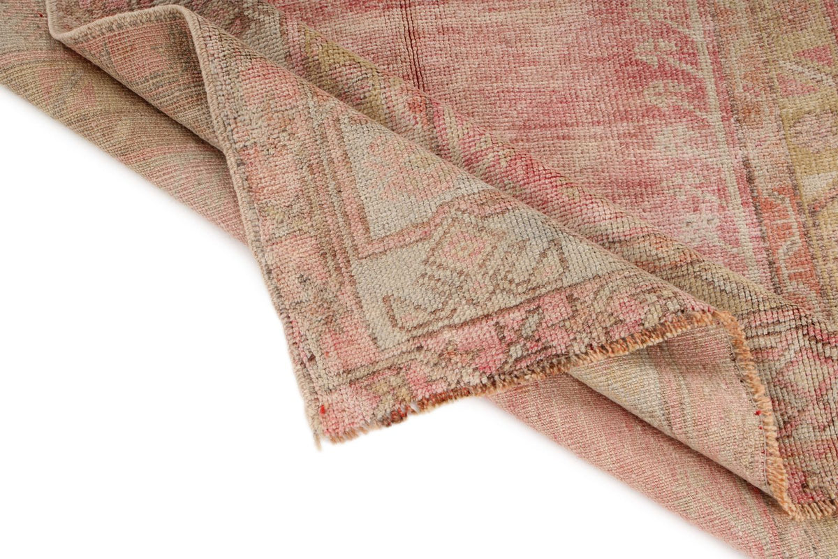 3x9 Beige and Pink Persian Saruk Runner