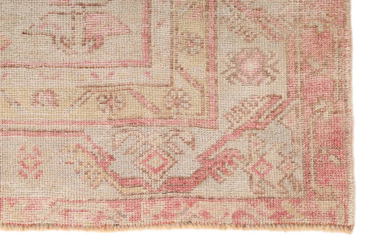 3x9 Beige and Pink Persian Saruk Runner