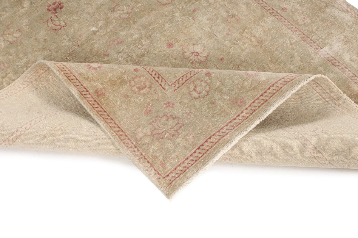 4x6 Beige and Pink Turkish Oushak Rug