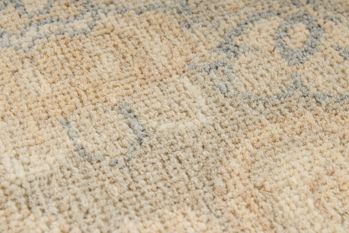 6x10 Beige Persian Traditional Rug