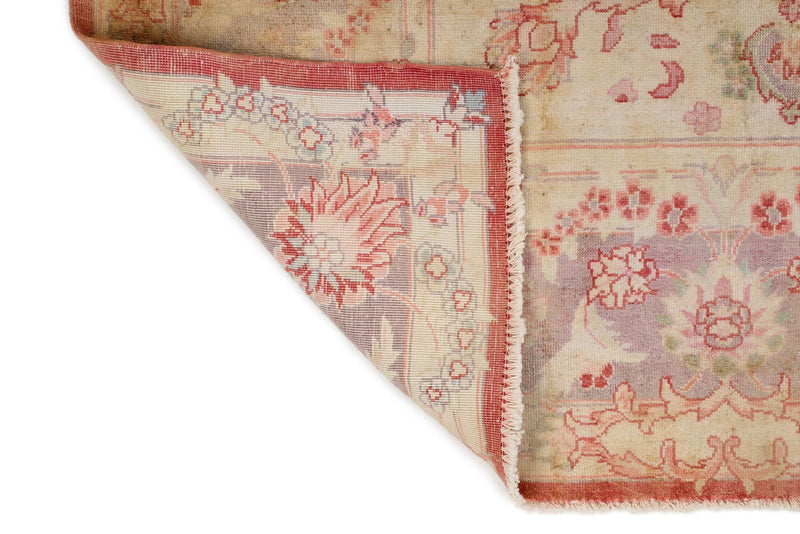6x9 Red and White Traditional Rug