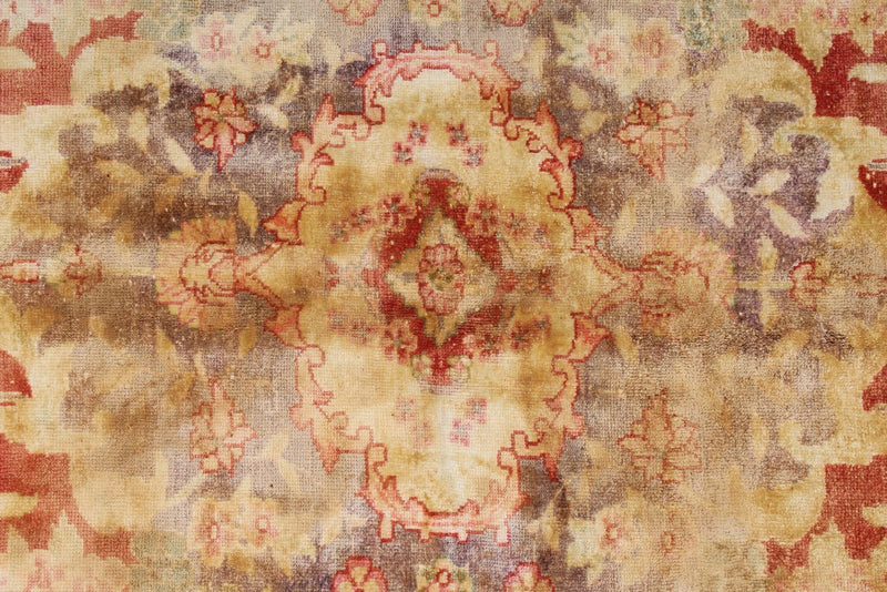 6x9 Red and White Traditional Rug