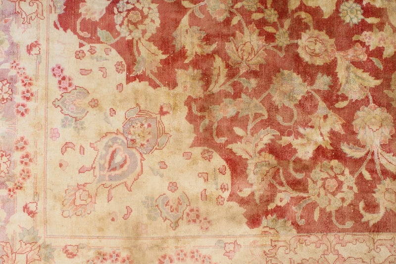 6x9 Red and White Traditional Rug