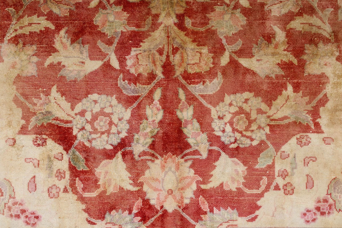 6x9 Red and White Traditional Rug