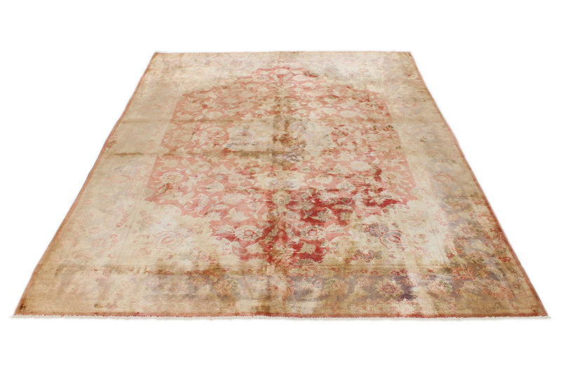 6x9 Red and White Traditional Rug