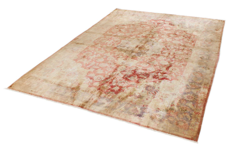 6x9 Red and White Traditional Rug