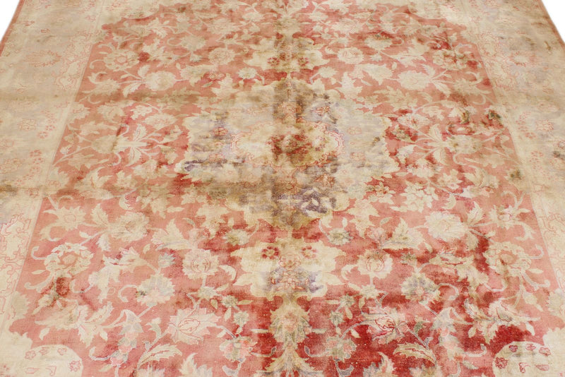 6x9 Red and White Traditional Rug