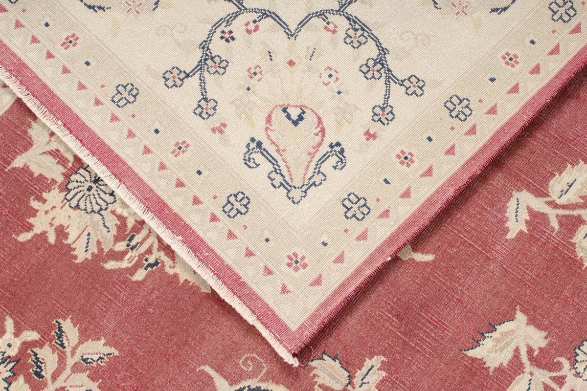 8x10 Burgundy and Beige Turkish Traditional Rug