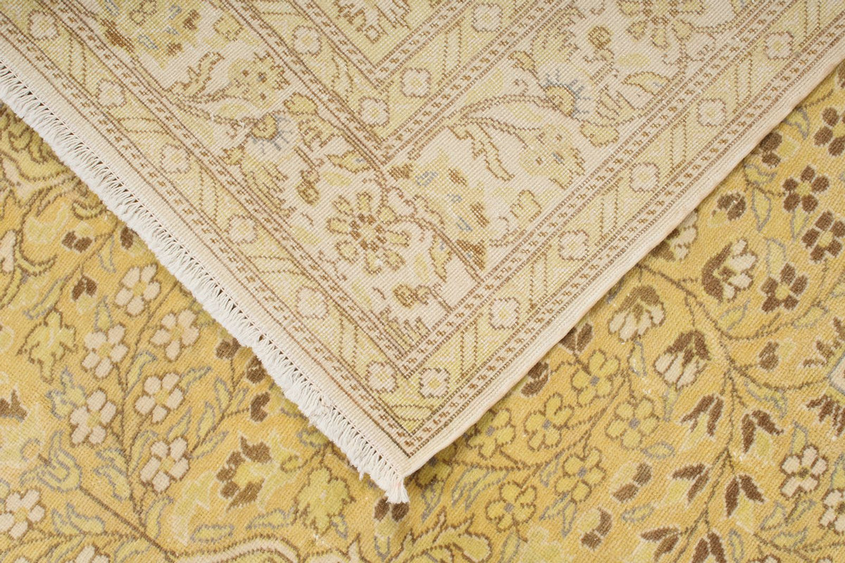 6x10 Yellow and Brown Turkish Traditional Rug