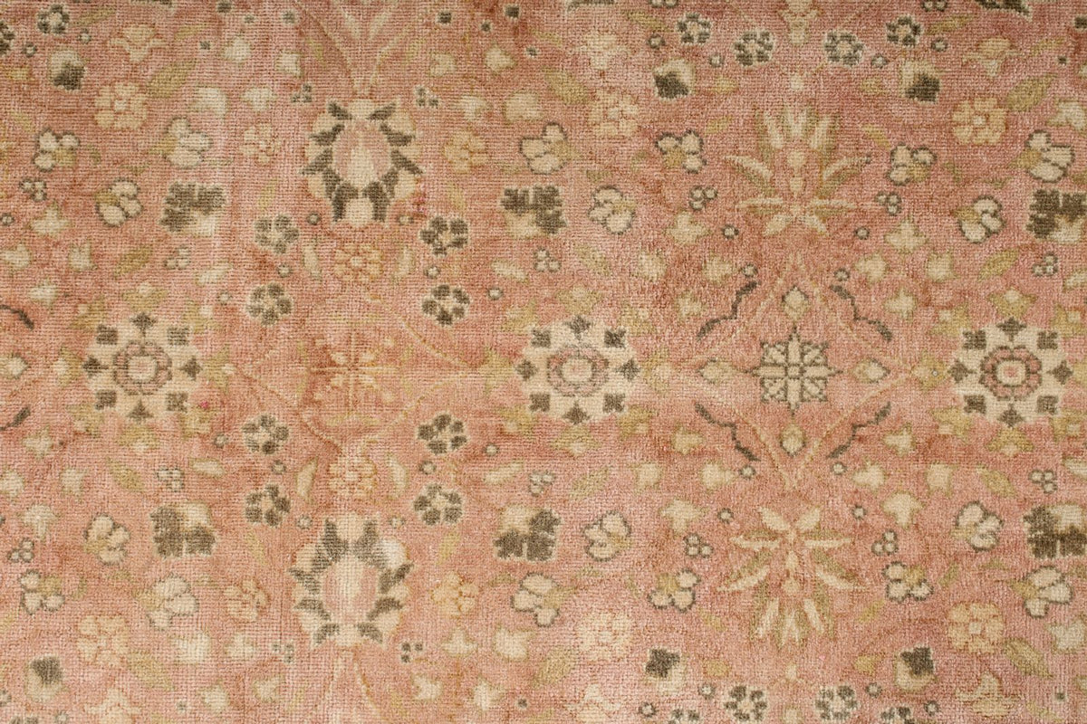 6x9 Rust and Brown Turkish Traditional Rug