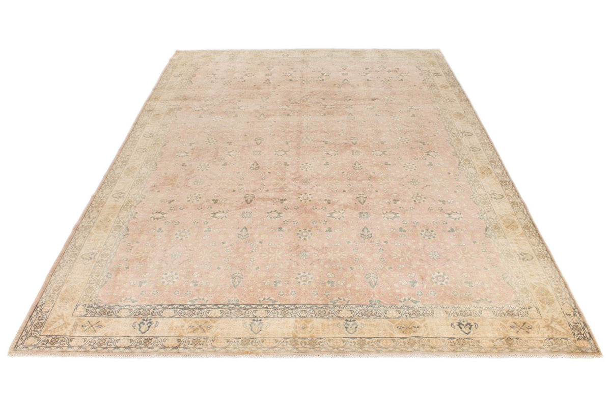 6x9 Rust and Brown Turkish Traditional Rug