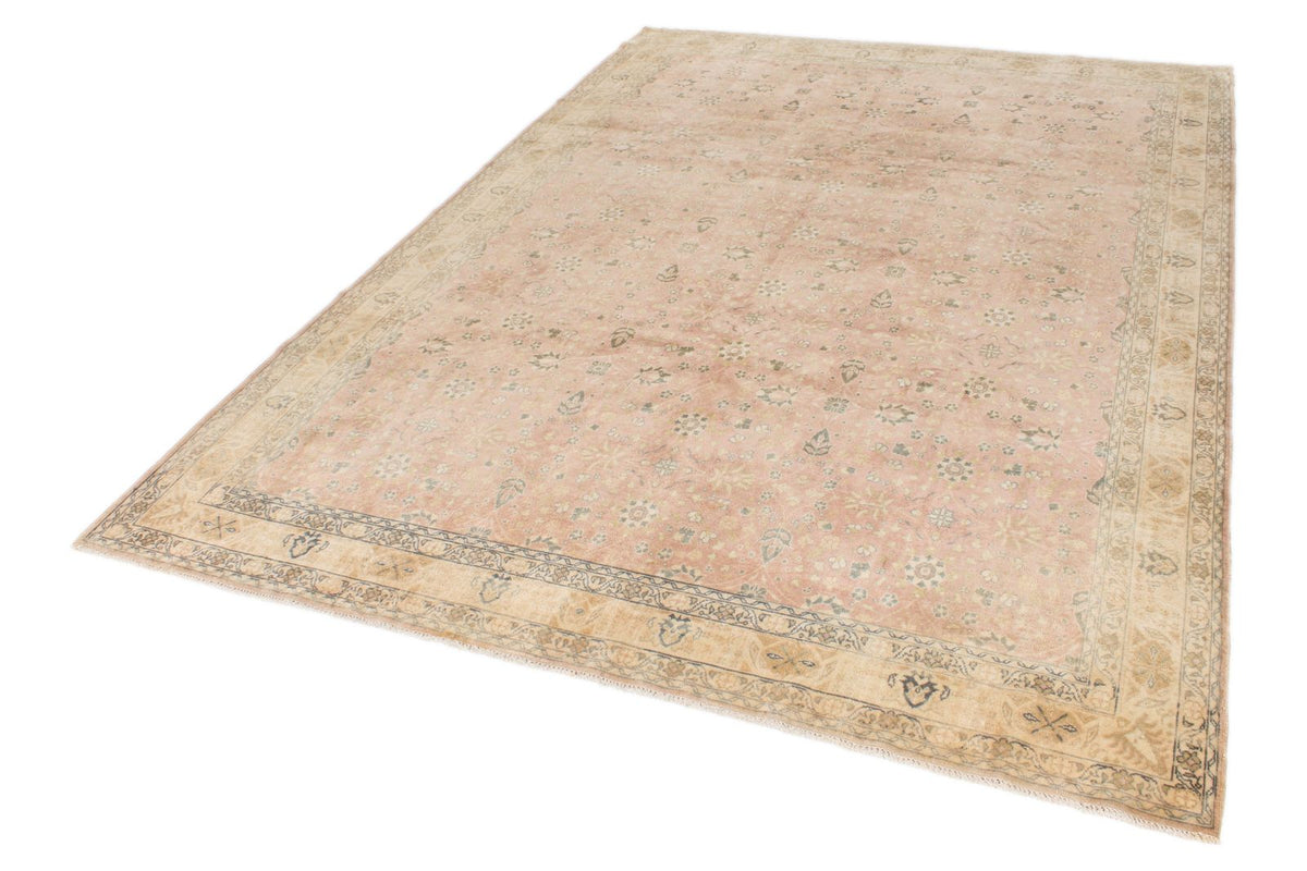 6x9 Rust and Brown Turkish Traditional Rug