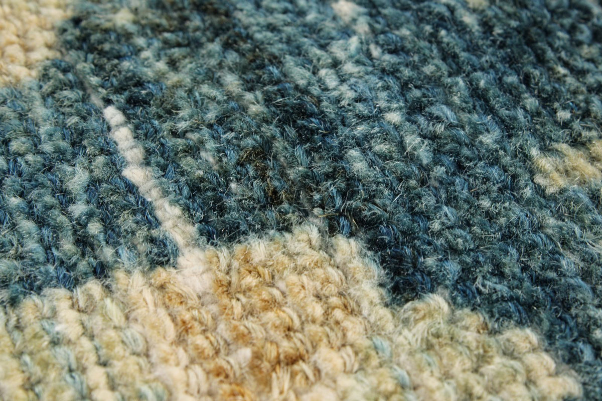 4x6 Blue and Beige Persian Traditional Rug