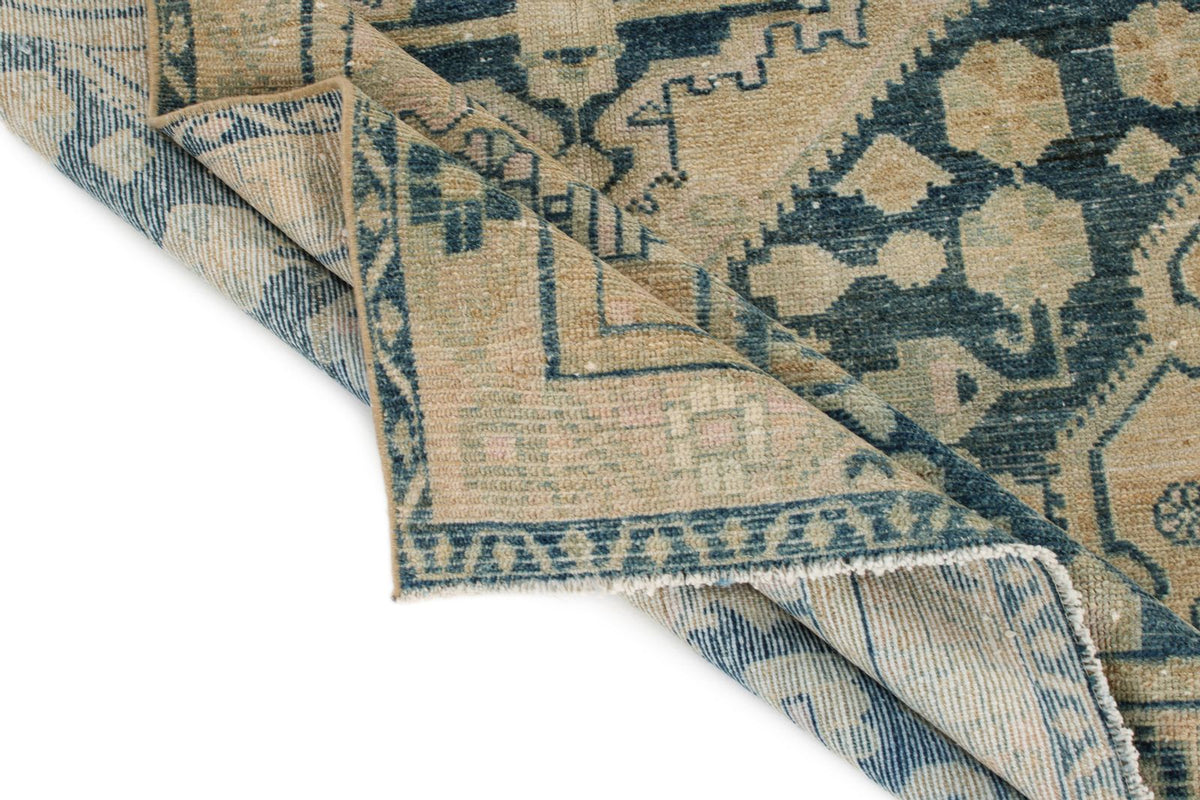4x6 Blue and Beige Persian Traditional Rug
