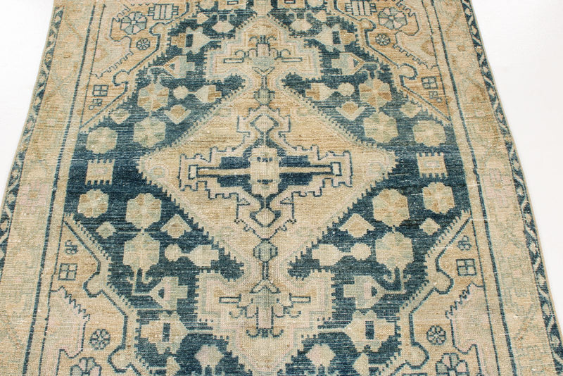 4x6 Blue and Beige Persian Traditional Rug
