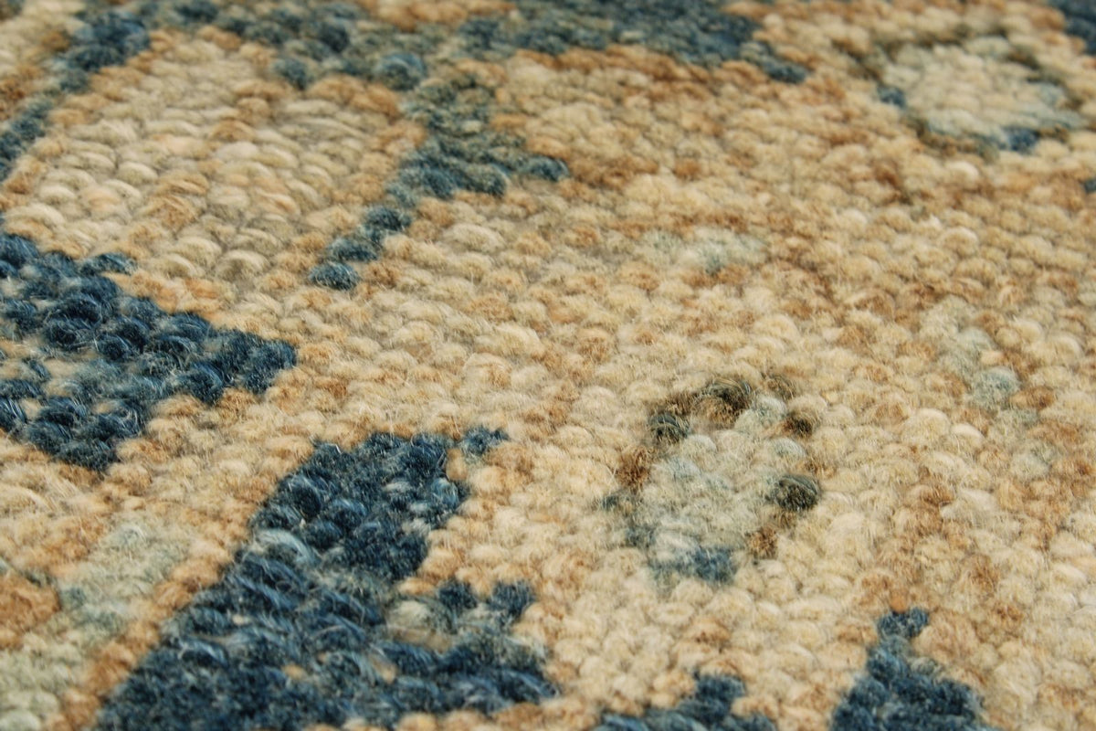 4x6 Blue and Beige Persian Traditional Rug