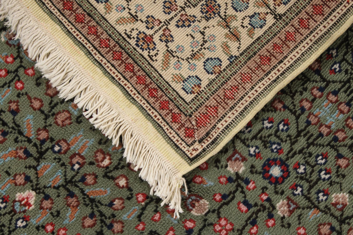 4x6 Green and Ivory Turkish Traditional Rug