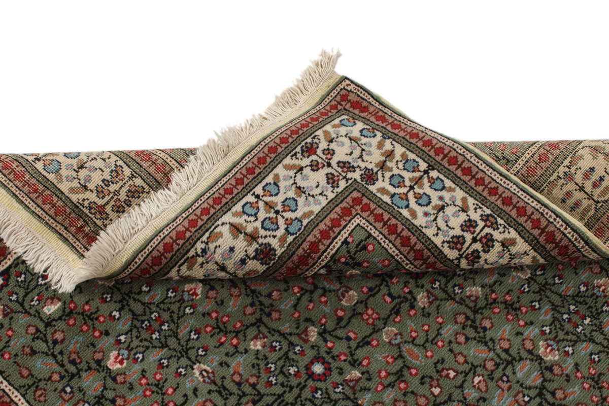 4x6 Green and Ivory Turkish Traditional Rug