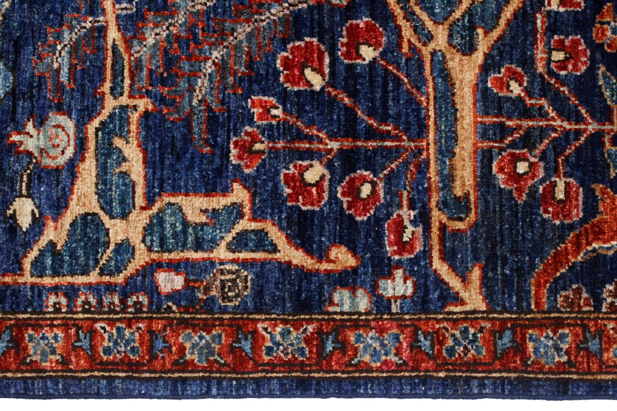 4x6 Navy and Multicolor Traditional Rug