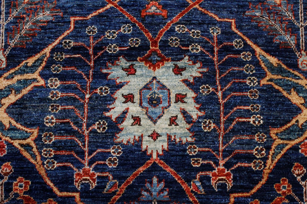 4x6 Navy and Multicolor Traditional Rug