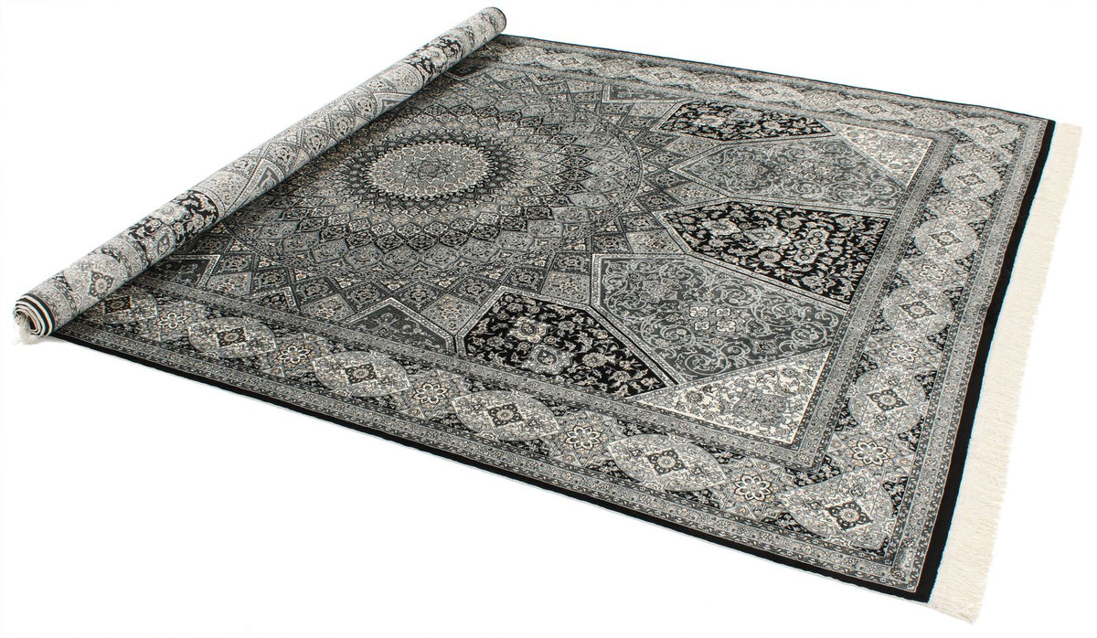7x10 Black and Ivory Turkish Antep Rug