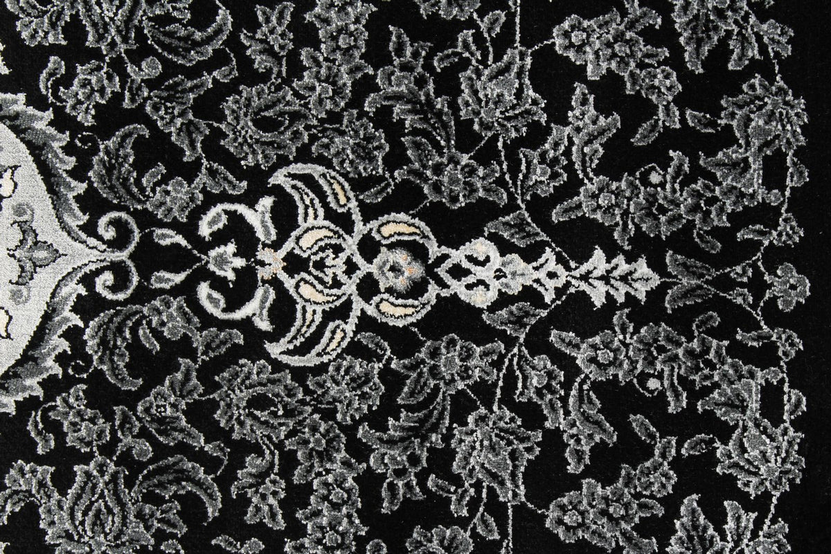 7x10 Black and Ivory Turkish Antep Rug