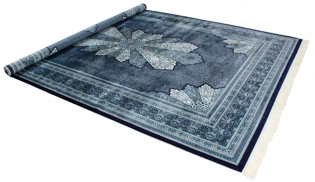 7x10 Navy and Ivory Turkish Antep Rug