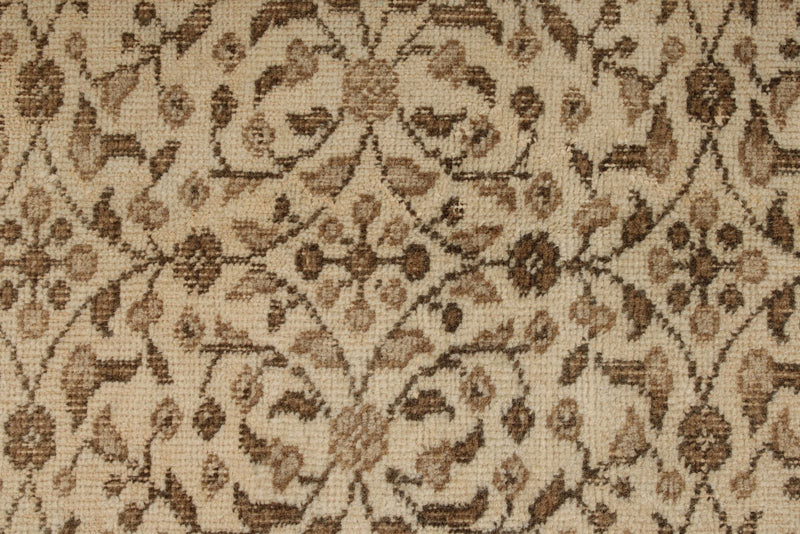 6x9 Ivory and Brown Turkish Traditional Rug