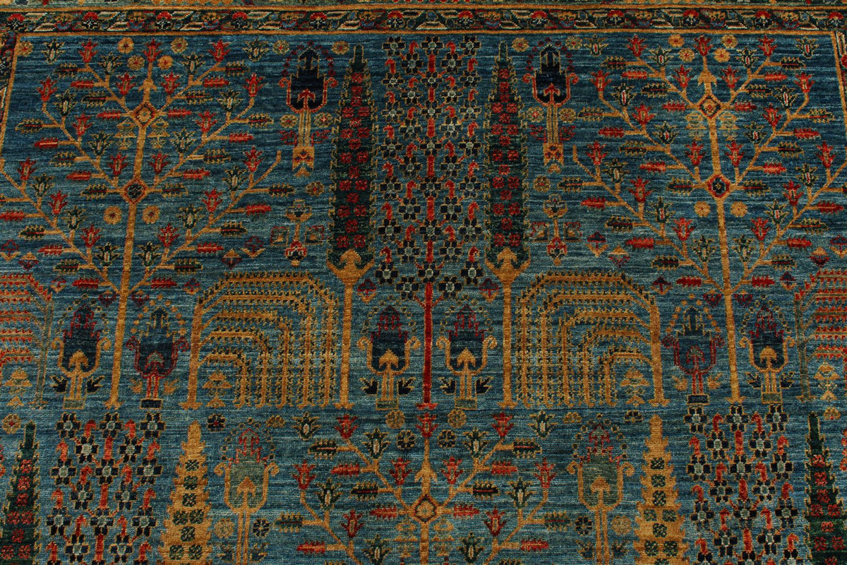 6x9 Blue and Green Traditional Rug