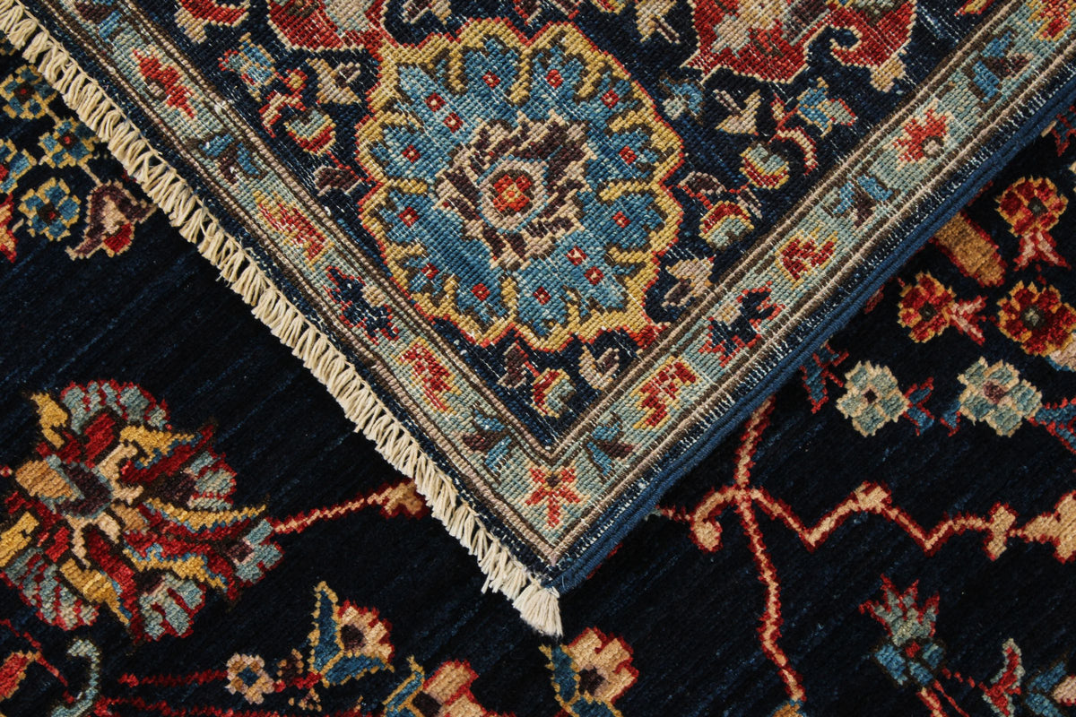 6x9 Navy and Multicolor Traditional Rug