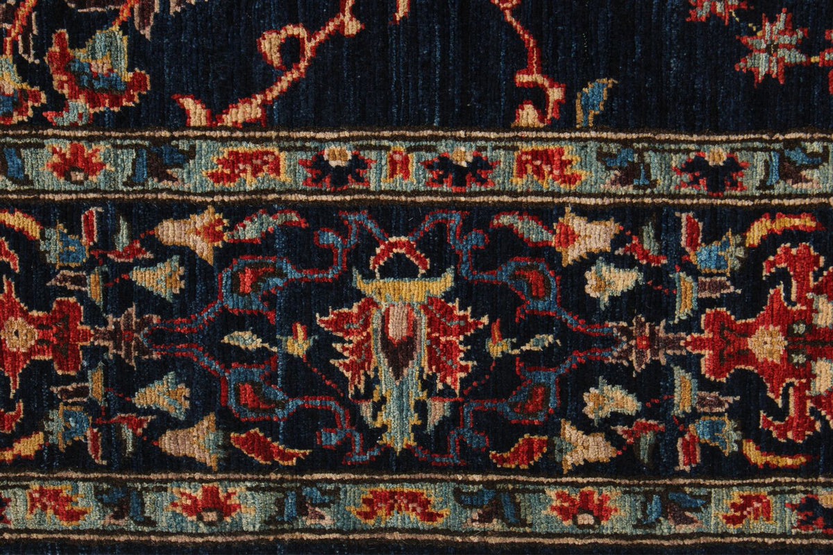 6x9 Navy and Multicolor Traditional Rug