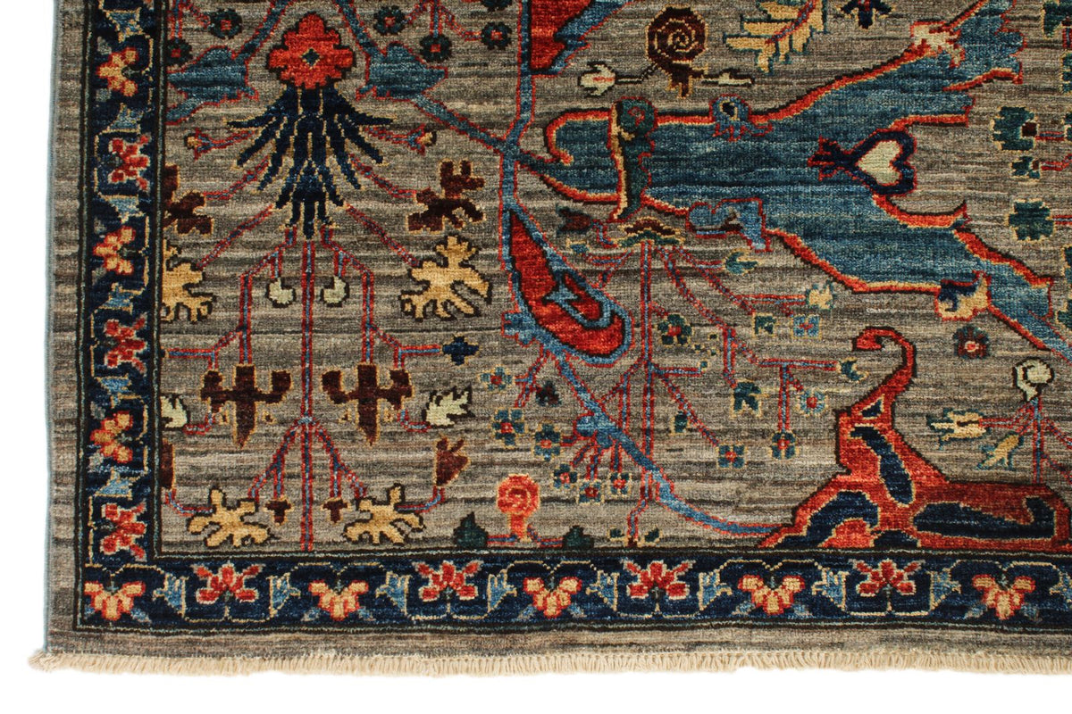 6x9 Gray and Multicolor Traditional Rug